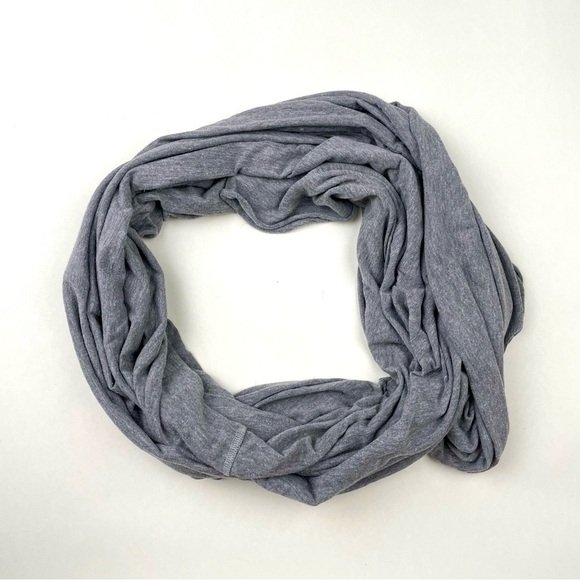 America Apparel Gray Infinity Scarf - Picture 1 of 1